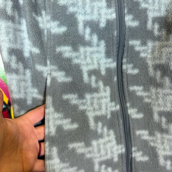 Columbia, Blue Patterned Fleece Vest. Size Small. Good used condition! - Picture 2 of 6